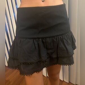 Mini Zara skirt in black